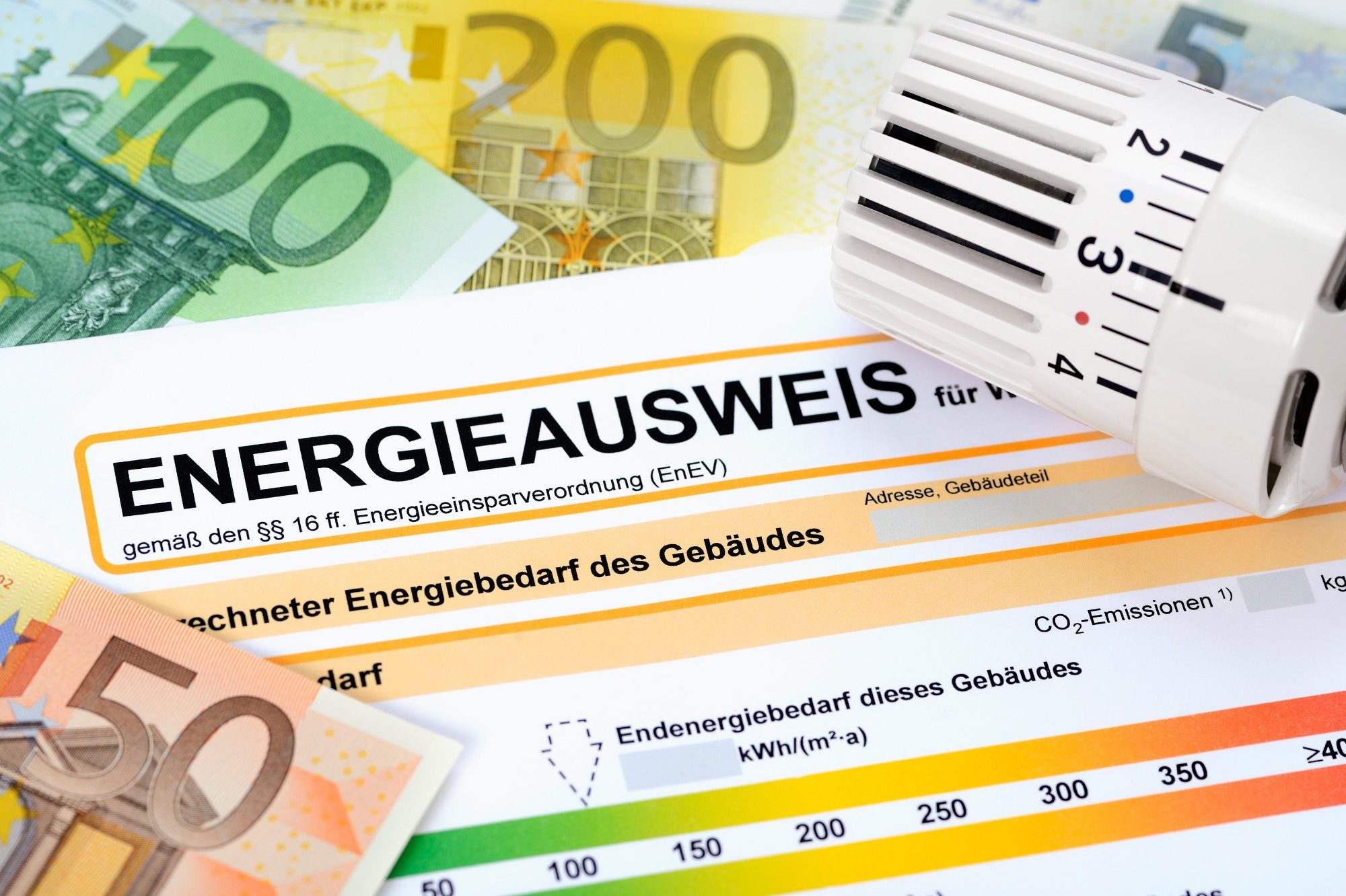 Energieausweis; Quelle: alamy.com Bedarfs- und Verbrauchsausweise